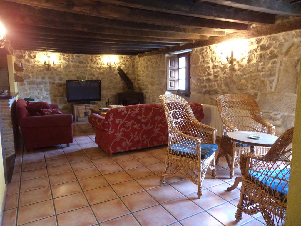 Casa Rural La Toba I Y II Bezana Kamer foto
