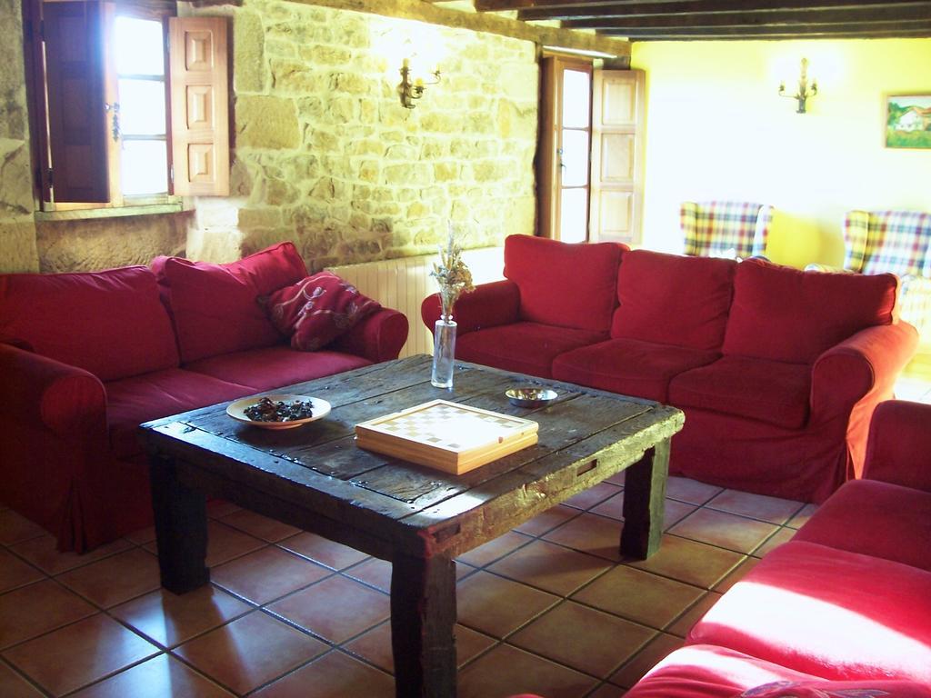 Casa Rural La Toba I Y II Bezana Kamer foto
